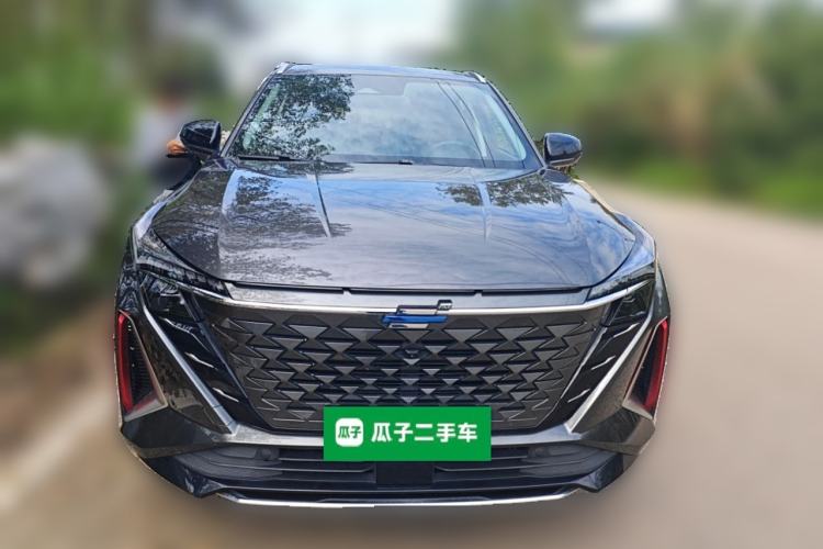 Used CHANGAN OSHAN Z6 2023 Blue Whale 1.5T DCT Smart Edition Front