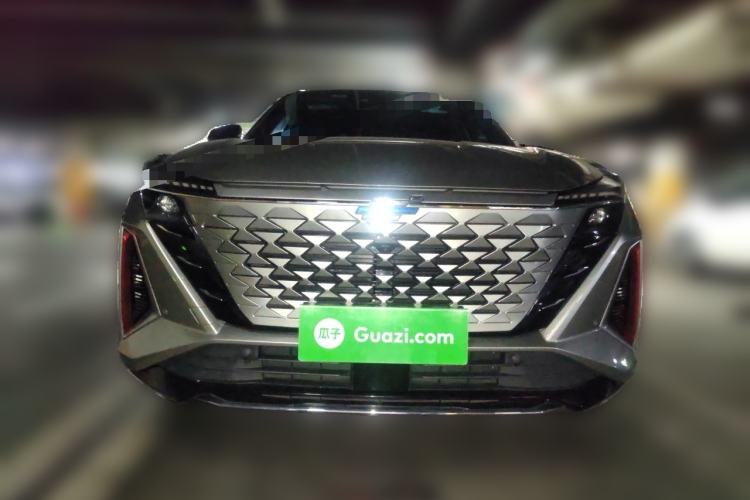 Used CHANGAN OSHAN Z6 2023 Blue Whale 2.0T Automatic Zhiyuan Model Front