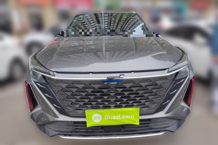 Used CHANGAN OSHAN Z6 2023 Blue Whale 1.5T DCT Smart Luxury Model Front