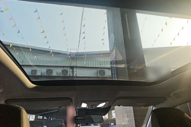 Used CHANGAN OSHAN Z6 2023 Blue Whale 1.5T DCT Smart-Led City Edition Headliner