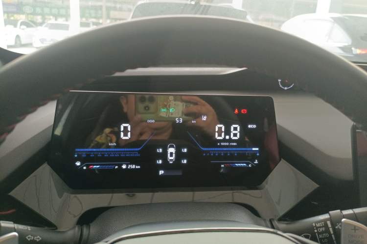 Used CHANGAN OSHAN Z6 2023 Blue Whale 1.5T DCT Smart Luxury Model Instrument Cluster