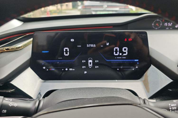 Used CHANGAN OSHAN Z6 2023 Blue Whale 1.5T DCT Luxury Model Instrument Cluster