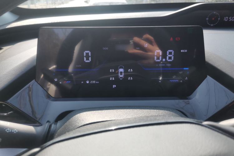 Used CHANGAN OSHAN Z6 2023 Blue Whale 1.5T DCT Luxury Model Instrument Cluster