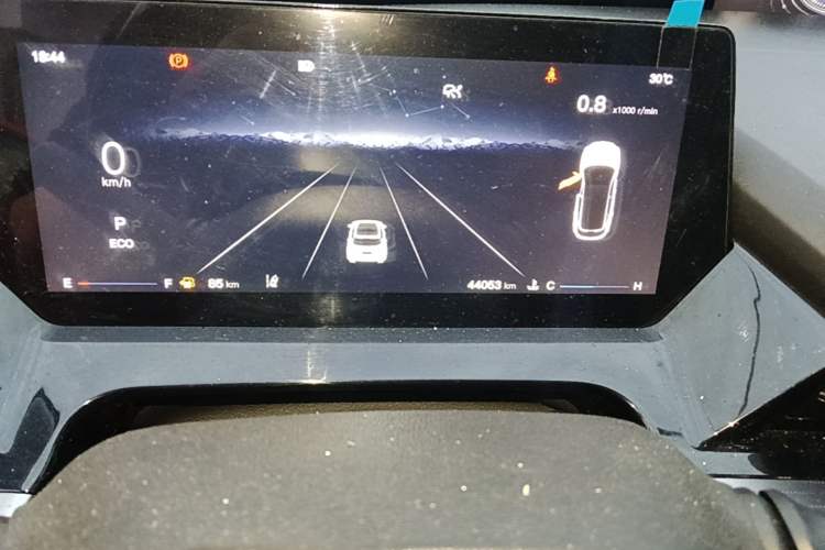 Used CHANGAN OSHAN Z6 2023 Blue Whale 1.5T DCT Smart Navigation Model Instrument Cluster