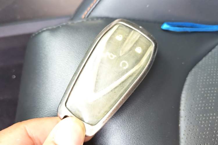 Used CHANGAN OSHAN Z6 2023 Blue Whale 1.5T DCT Smart Edition Interior 1