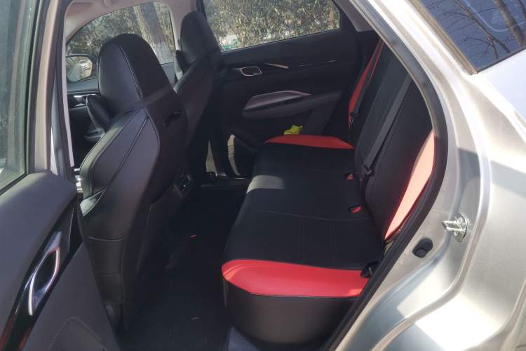 Used CHANGAN OSHAN Z6 2023 Blue Whale 1.5T DCT Luxury Model Interior 4