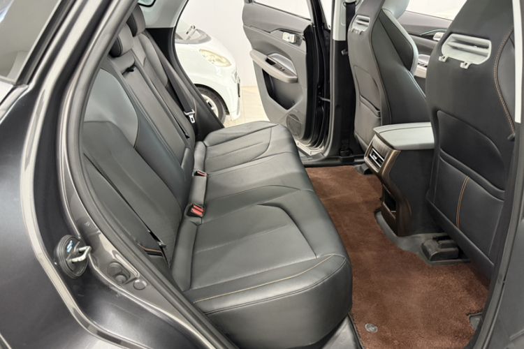 Used CHANGAN OSHAN Z6 2023 Blue Whale 1.5T DCT Smart Edition Interior 7