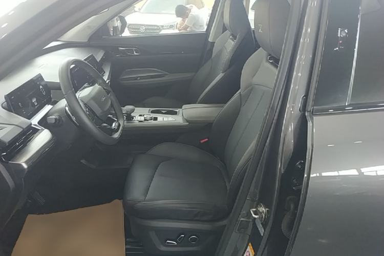 Used CHANGAN OSHAN Z6 2023 Blue Whale 1.5T DCT Smart-Led City Edition Left Front Seat