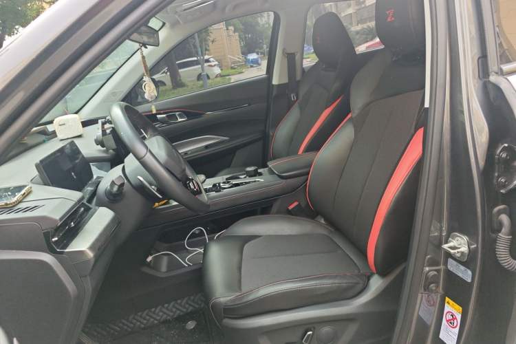 Used CHANGAN OSHAN Z6 2023 Blue Whale 1.5T DCT Luxury Model Left Front Seat