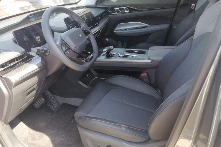 Used CHANGAN OSHAN Z6 2023 Blue Whale 1.5T DCT Smart-Led City Edition Left Front Seat