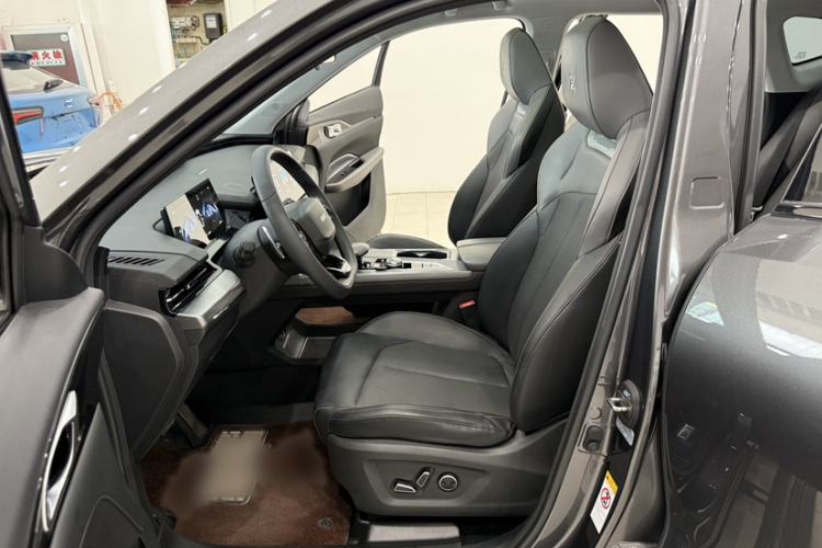 Used CHANGAN OSHAN Z6 2023 Blue Whale 1.5T DCT Smart Edition Left Front Seat