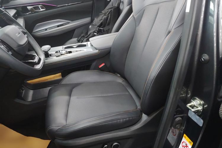 Used CHANGAN OSHAN Z6 2023 Blue Whale 1.5T DCT Smart Edition Left Front Seat