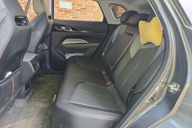 Used CHANGAN OSHAN Z6 2023 Blue Whale 1.5T DCT Smart-Led City Edition Left Rear Seat