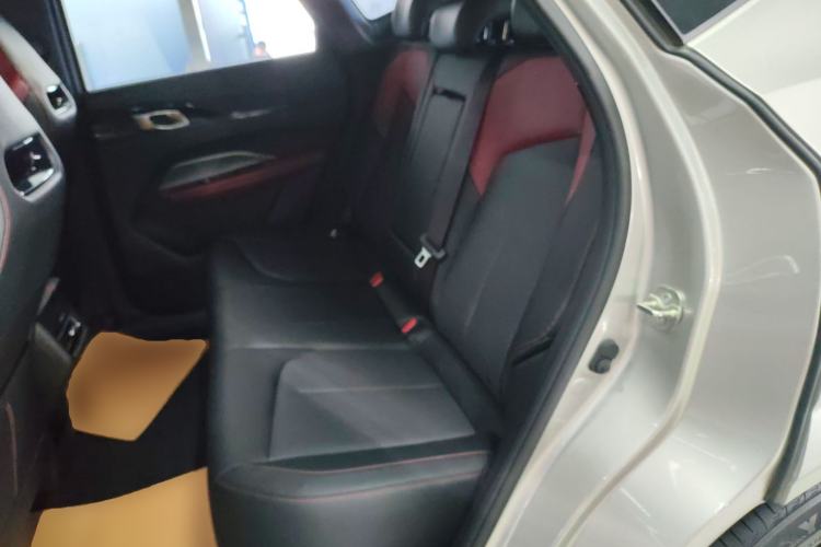 Used CHANGAN OSHAN Z6 2023 Blue Whale 2.0T Automatic Zhiyuan Model Left Rear Seat