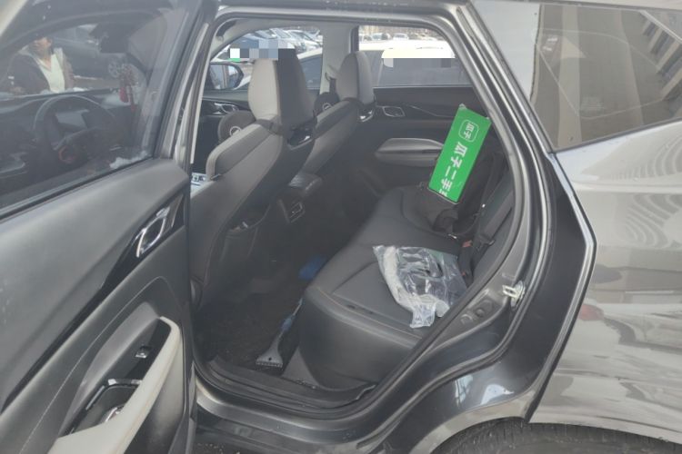 Used CHANGAN OSHAN Z6 2023 Blue Whale 1.5T DCT Smart-Led City Edition Left Rear Seat