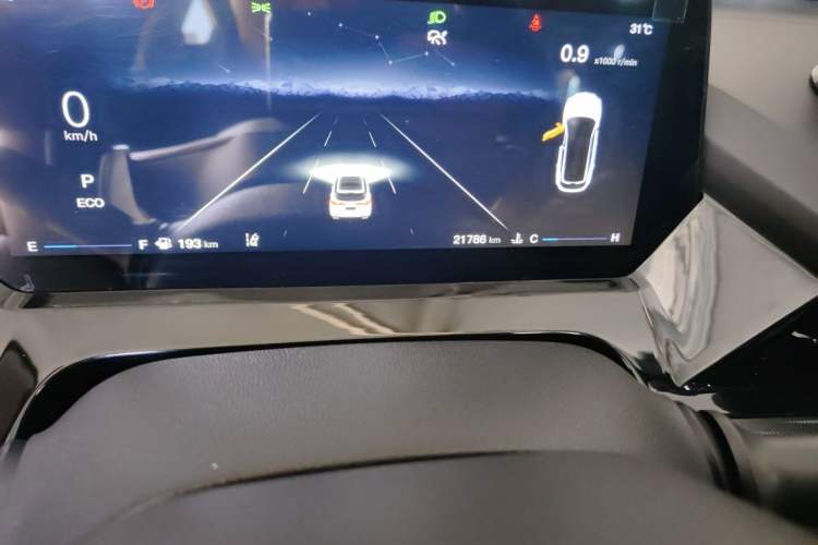 Used CHANGAN OSHAN Z6 2023 Blue Whale 1.5T DCT Smart Edition Odometer Close Up