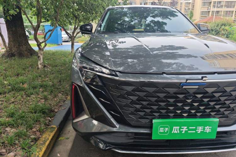 Used CHANGAN OSHAN Z6 2023 Blue Whale 1.5T DCT Luxury Model Right Front Headlight
