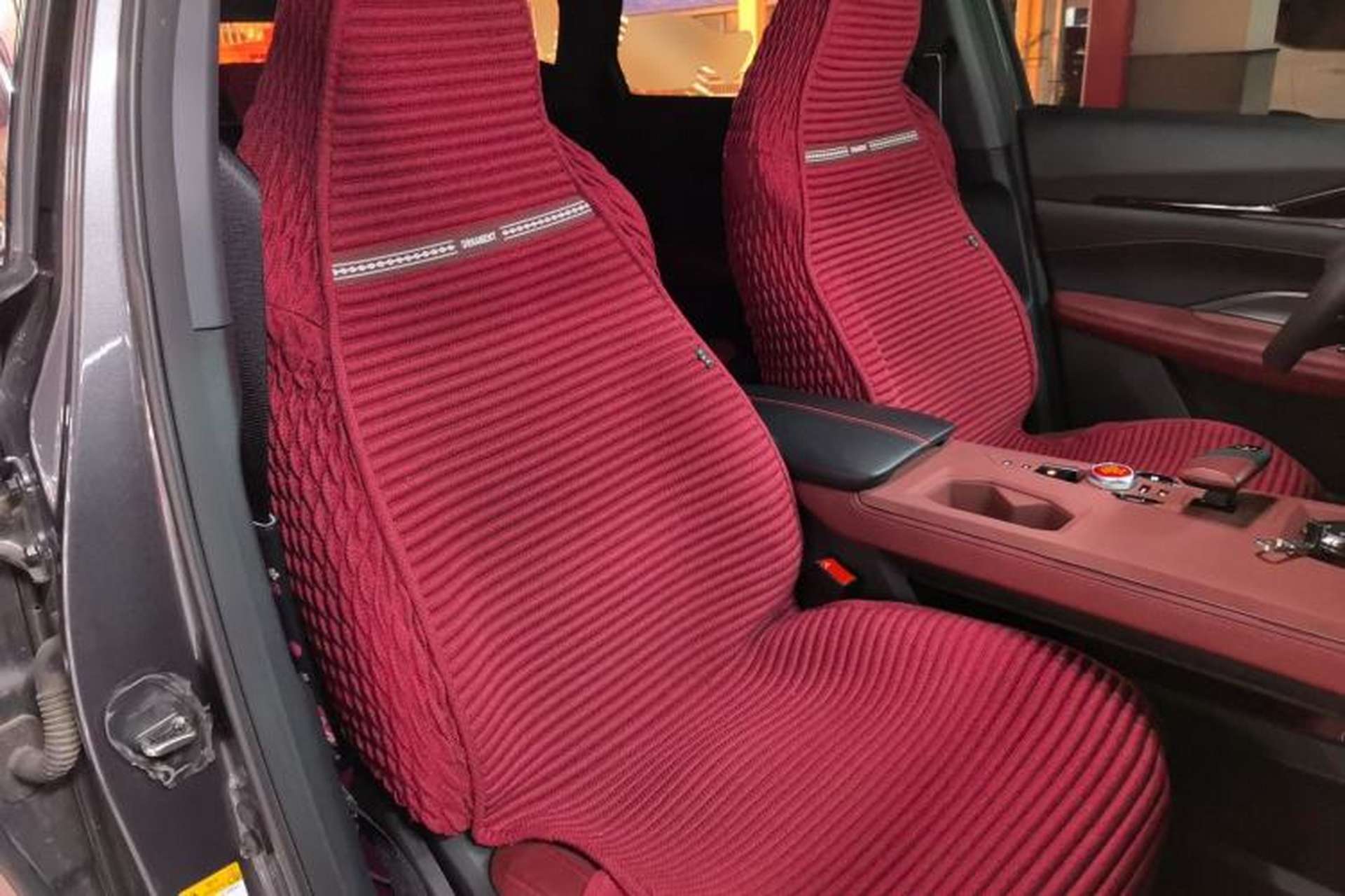 Used CHANGAN OSHAN Z6 2023 Blue Whale 1.5T DCT Smart Luxury Model Right Front Seat