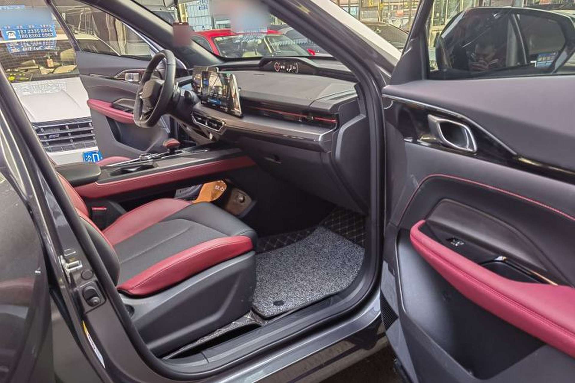 Used CHANGAN OSHAN Z6 2023 Blue Whale 1.5T DCT Smart Luxury Model Right Front Seat