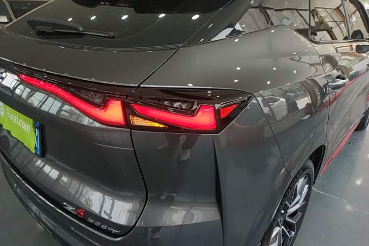 Used CHANGAN OSHAN Z6 2023 Blue Whale 1.5T DCT Smart-Led City Edition Right Rear Taillight