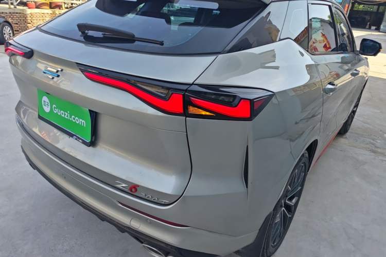 Used CHANGAN OSHAN Z6 2023 Blue Whale 1.5T DCT Smart Edition Right Rear Taillight