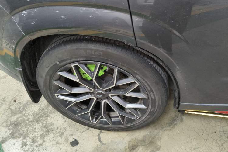 Used CHANGAN OSHAN Z6 2023 Blue Whale 1.5T DCT Smart Edition Right Rear Wheel Hub