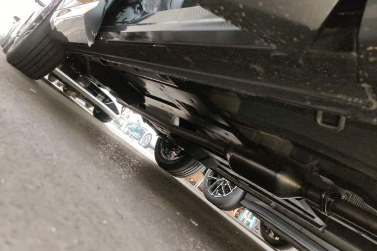Used CHANGAN OSHAN Z6 2023 Blue Whale 1.5T DCT Smart-Led City Edition Right Side Sill