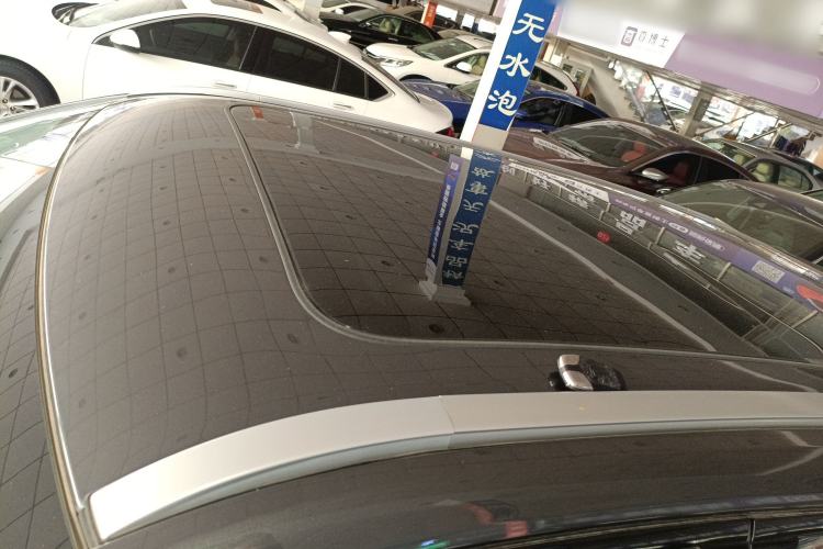 Used CHANGAN OSHAN Z6 2023 Blue Whale 1.5T DCT Smart Luxury Model Roof