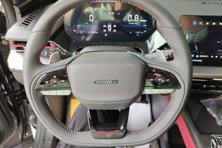 Used CHANGAN OSHAN Z6 2023 Blue Whale 1.5T DCT Smart Luxury Model Steering Wheel