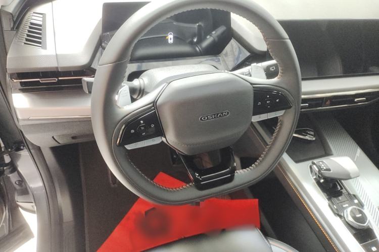 Used CHANGAN OSHAN Z6 2023 Blue Whale 1.5T DCT Luxury Model Steering Wheel