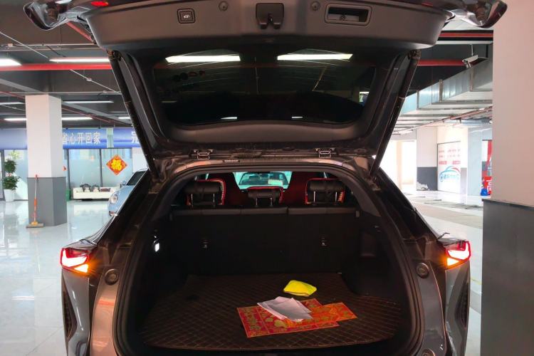 Used CHANGAN OSHAN Z6 2023 Blue Whale 1.5T DCT Smart Luxury Model Trunk