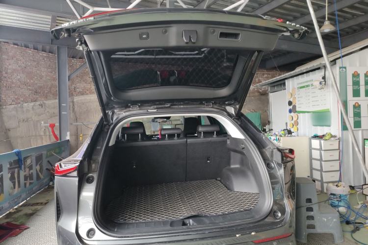 Used CHANGAN OSHAN Z6 2023 Blue Whale 1.5T DCT Smart-Led City Edition Trunk