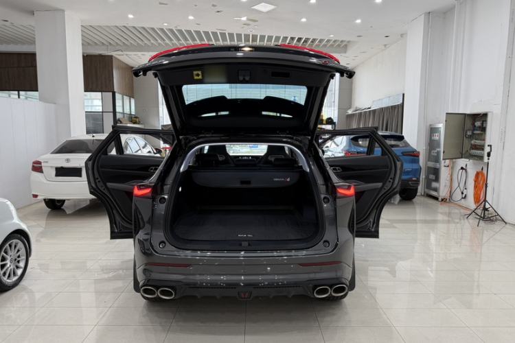 Used CHANGAN OSHAN Z6 2023 Blue Whale 1.5T DCT Smart Edition Trunk