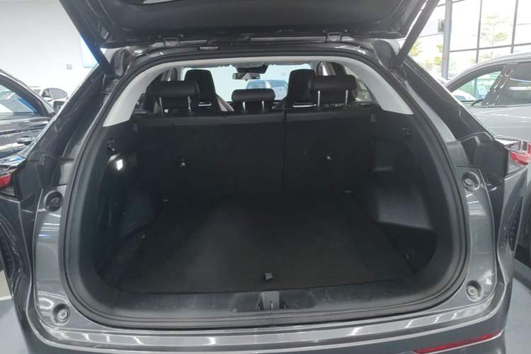 Used CHANGAN OSHAN Z6 2023 Blue Whale 1.5T DCT Smart Edition Trunk