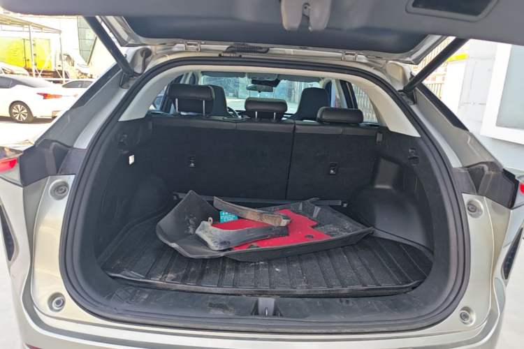 Used CHANGAN OSHAN Z6 2023 Blue Whale 1.5T DCT Smart Edition Trunk