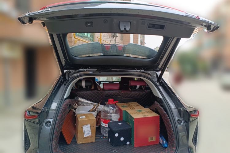 Used CHANGAN OSHAN Z6 2023 Blue Whale 1.5T DCT Smart Edition Trunk