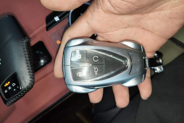 Used CHANGAN OSHAN Z6 2023 Blue Whale 1.5T DCT Smart Edition Vehicle Key