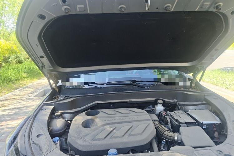 Used CHANGAN OSHAN Z6 2023 Blue Whale 1.5T DCT Smart-Led City Edition Engine Bay