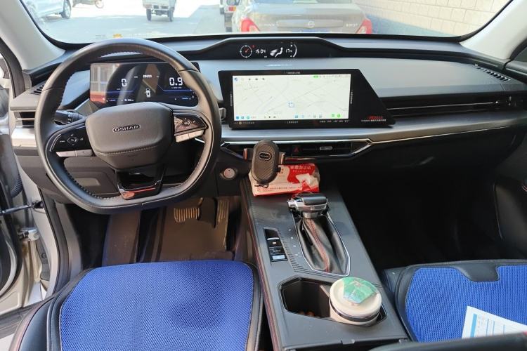 Used CHANGAN OSHAN Z6 2023 Blue Whale 1.5T DCT Smart Enjoyment Model Center Console