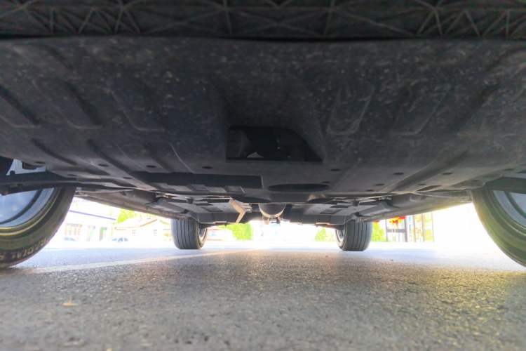 Used CHANGAN OSHAN Z6 2023 Blue Whale 1.5T DCT Smart Edition Chassis Front