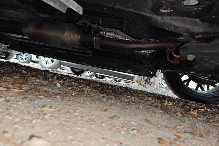 Used CHANGAN OSHAN Z6 2023 Blue Whale 1.5T DCT Smart Edition Chassis Front Right