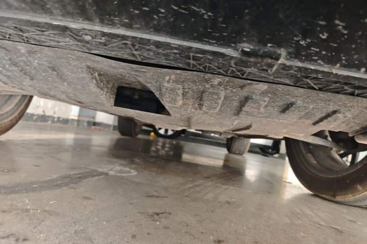 Used CHANGAN OSHAN Z6 2023 Blue Whale 1.5T DCT Smart-Led City Edition Chassis Front