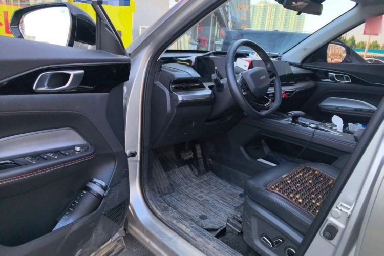 Used CHANGAN OSHAN Z6 2023 Blue Whale 1.5T DCT Smart Edition Driver Seat