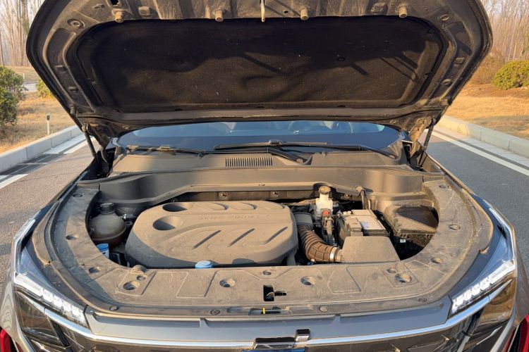 Used CHANGAN OSHAN Z6 2023 Blue Whale 1.5T DCT Smart Edition Engine Bay