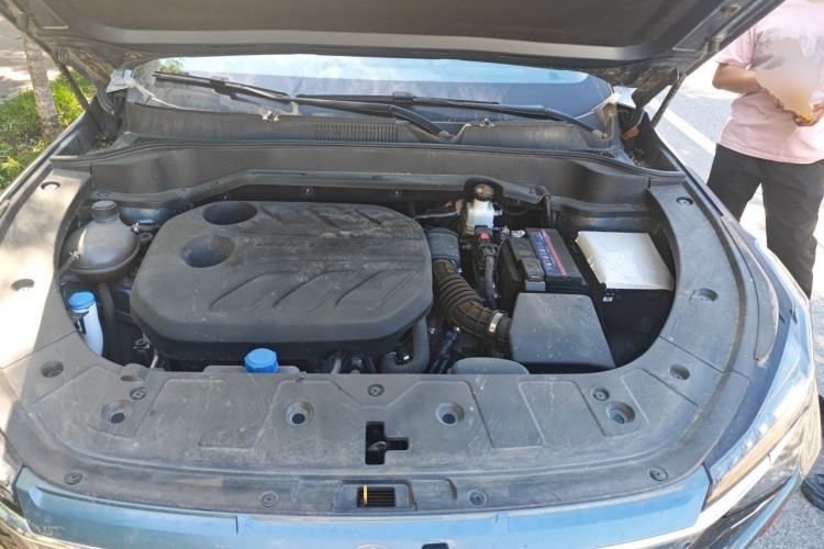 Used CHANGAN OSHAN Z6 2023 Blue Whale 1.5T DCT Luxury Model Engine Bay