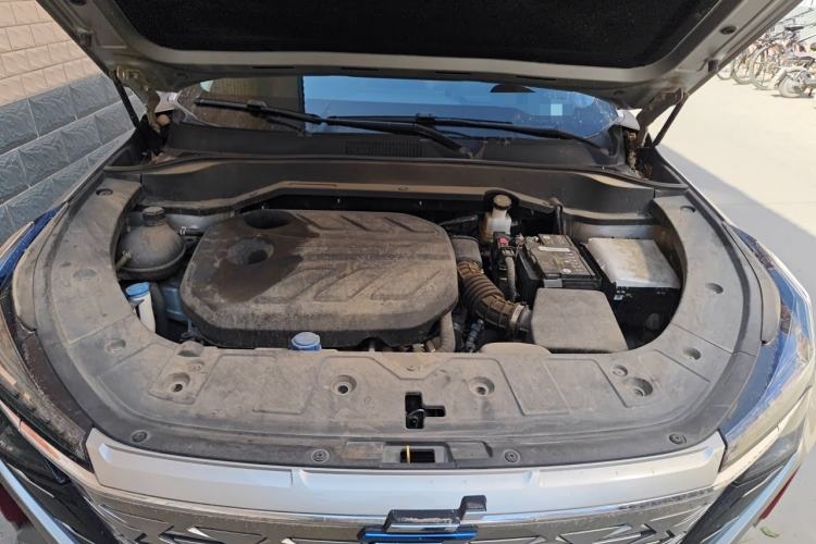 Used CHANGAN OSHAN Z6 2023 Blue Whale 1.5T DCT Smart Enjoyment Model Engine Bay