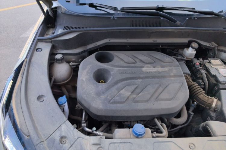 Used CHANGAN OSHAN Z6 2023 Blue Whale 1.5T DCT Smart Edition Engine Bay Right