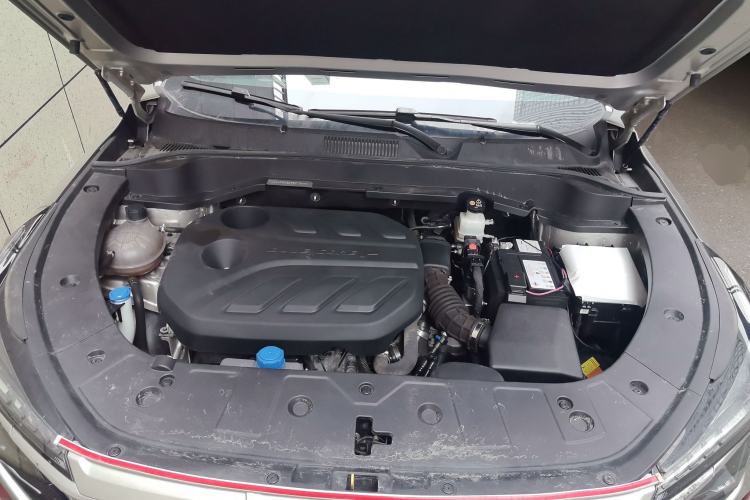 Used CHANGAN OSHAN Z6 2023 Blue Whale 1.5T DCT Smart-Led City Edition Engine Bay