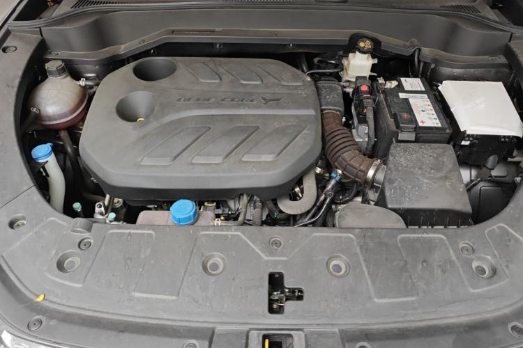 Used CHANGAN OSHAN Z6 2023 Blue Whale 1.5T DCT Smart Edition Engine Bay
