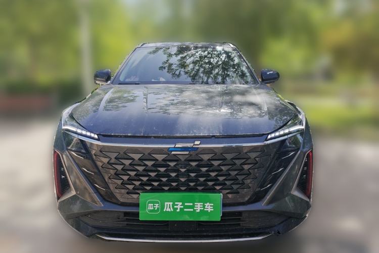 Used CHANGAN OSHAN Z6 2023 Blue Whale 1.5T DCT Smart Edition Front